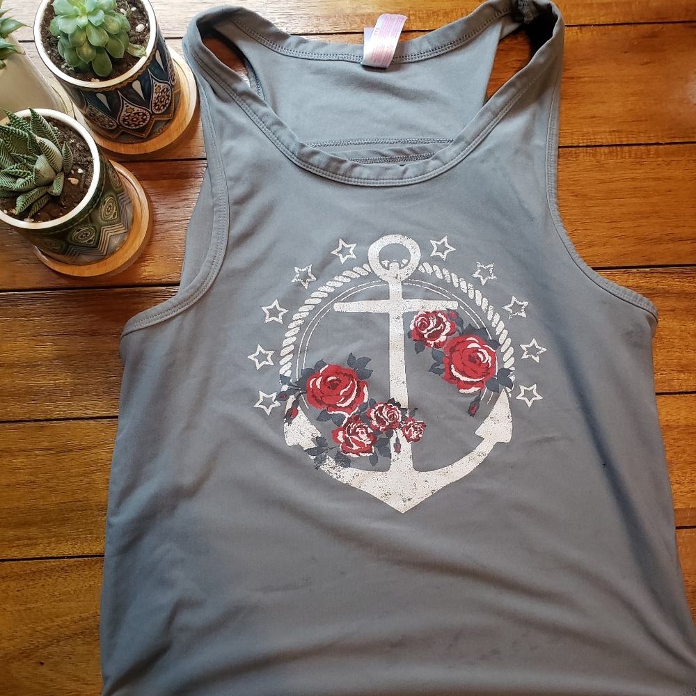 ⚓ Anchor Tank Top with Roses⚓